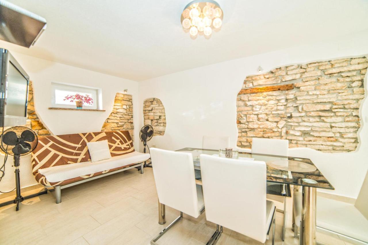 Apartments Salcinovic Медулин Екстер'єр фото